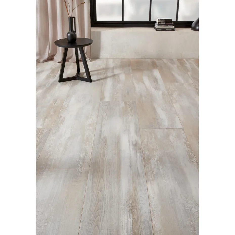 Inbetween Bryan Naturel