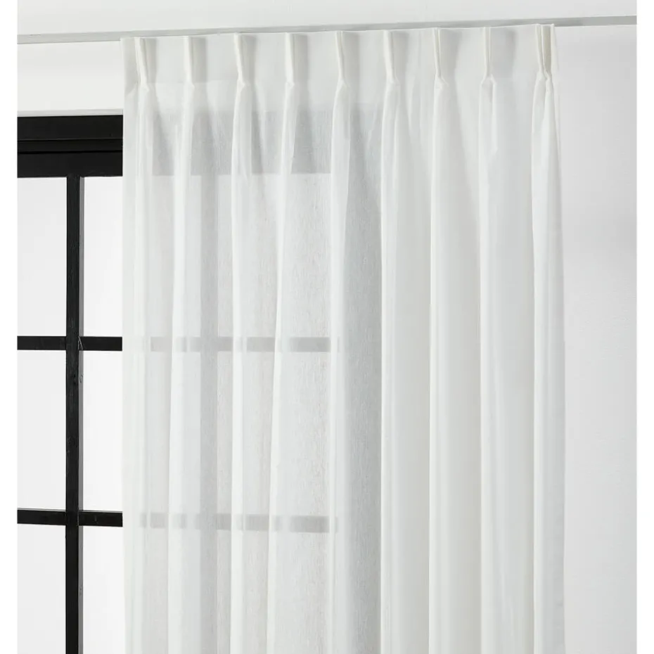 Inbetween Dennis Wit